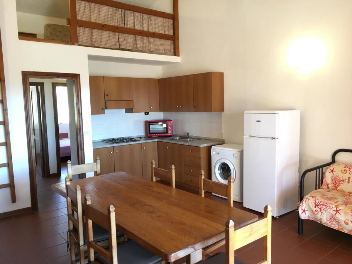 Borgo Spiaggia イーゾラ・ロッサ エクステリア 写真